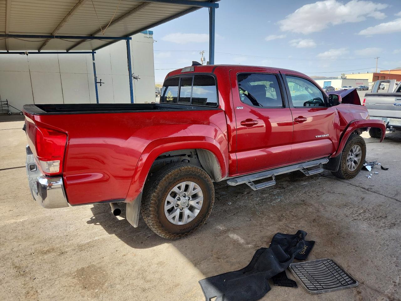 2017 TOYOTA TACOMA