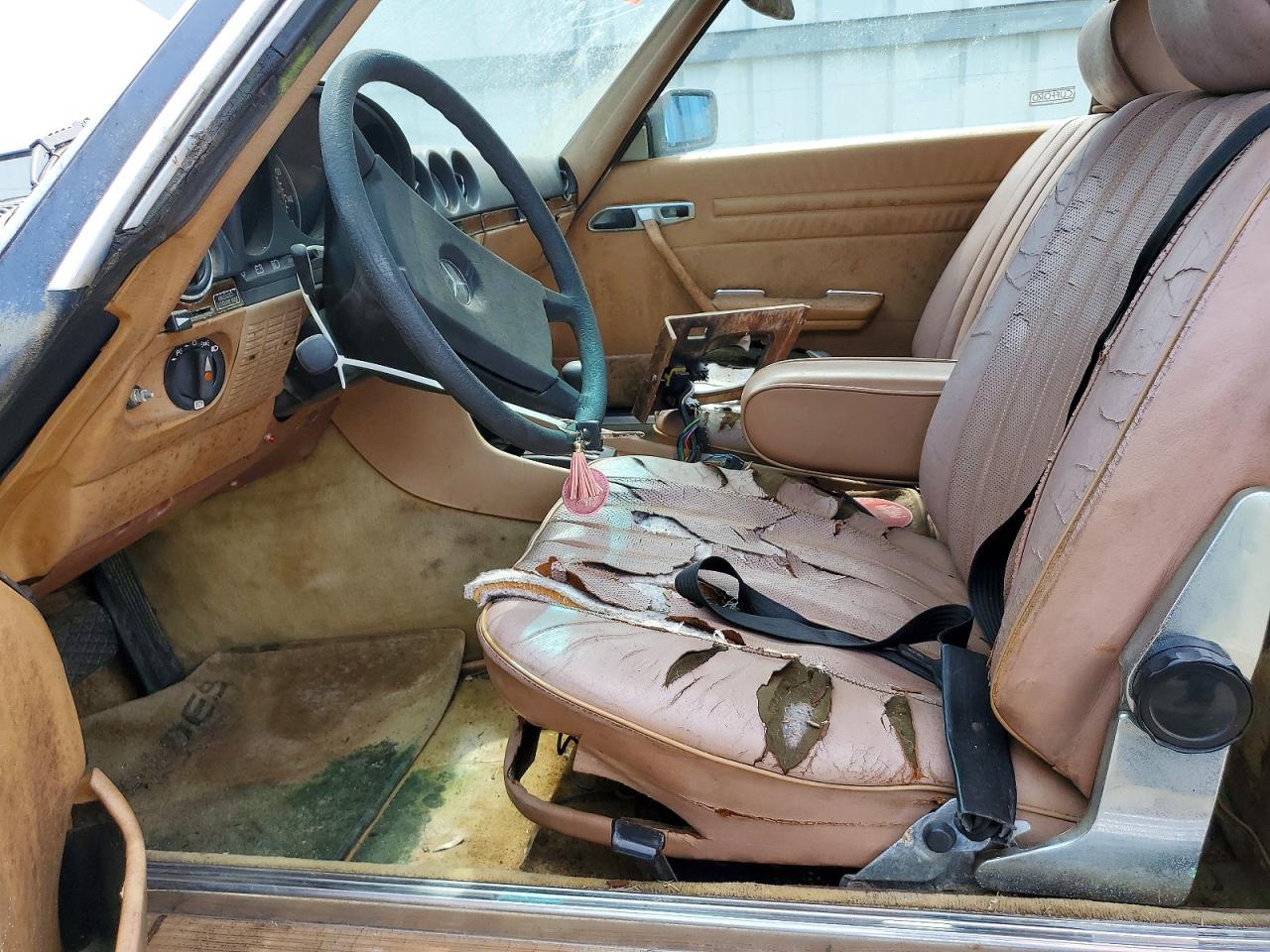 1984 MERCEDES-BENZ SL-CLASS