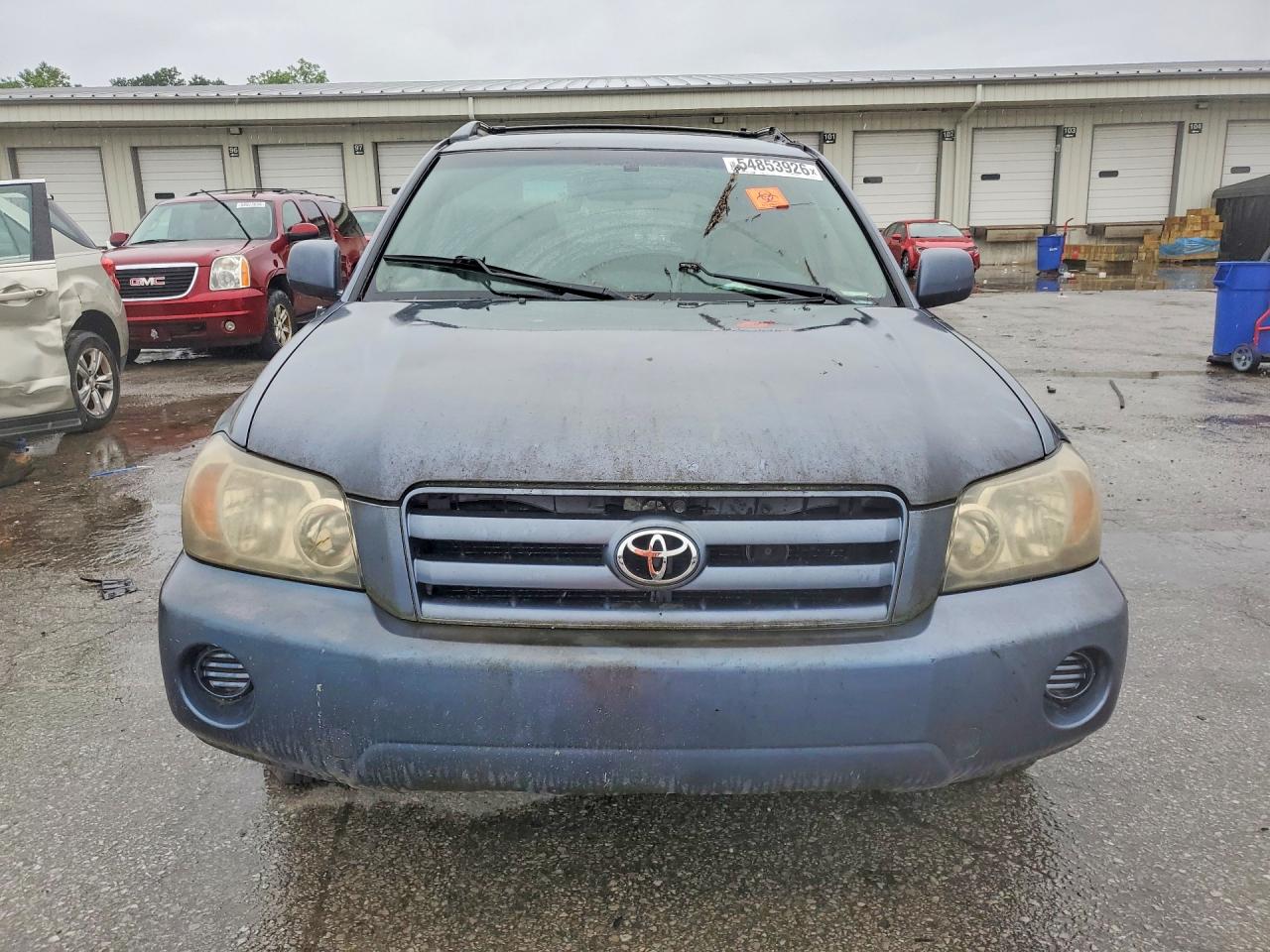 2004 TOYOTA HIGHLANDER