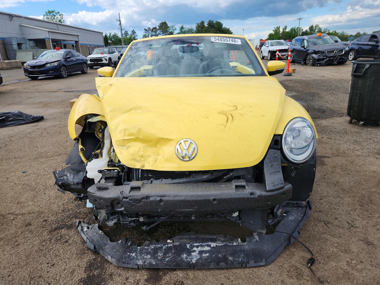 2013 VOLKSWAGEN BEETLE