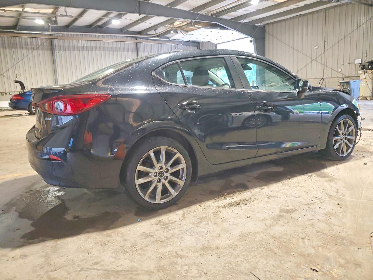 2018 MAZDA 3