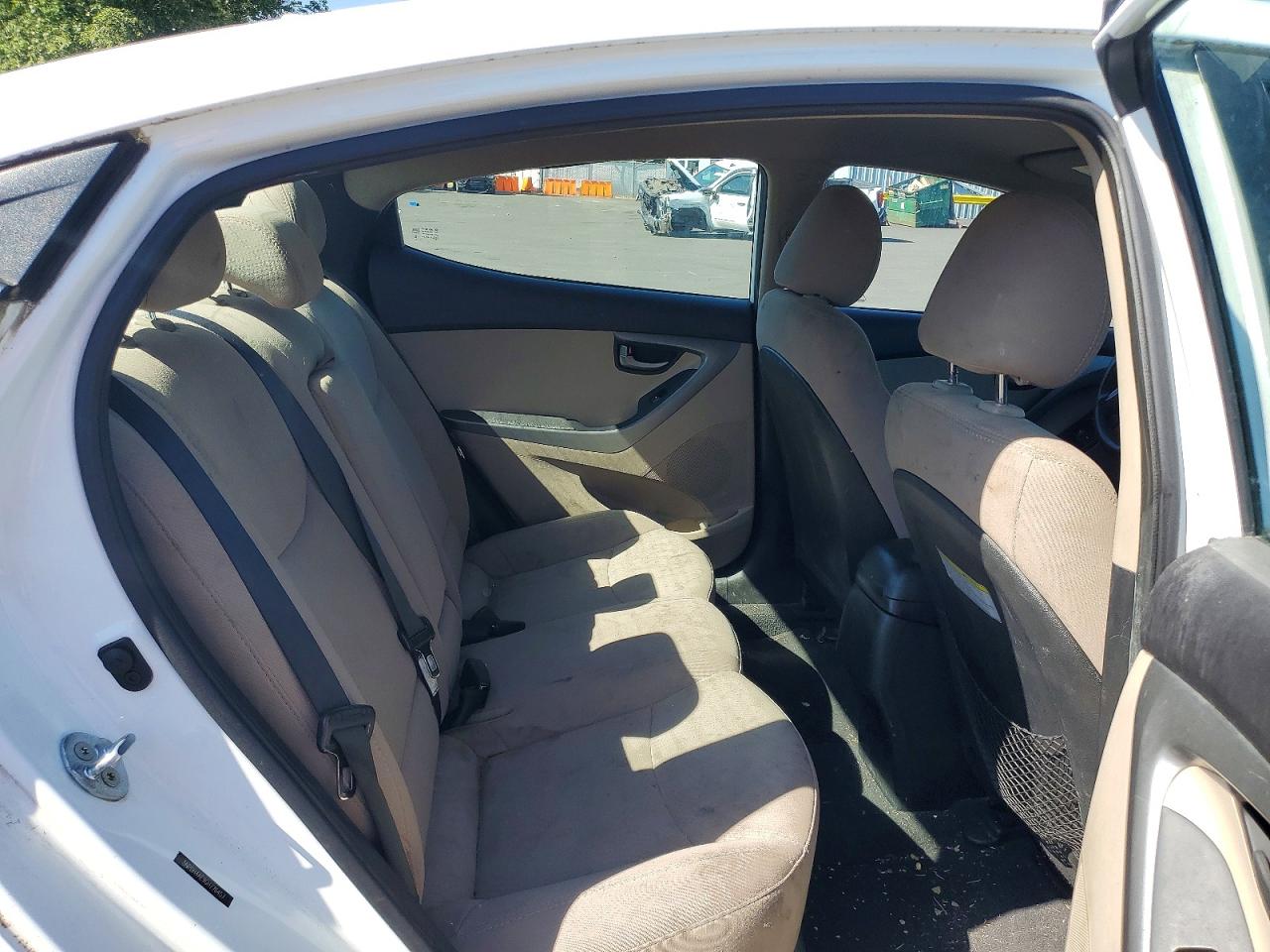 2016 HYUNDAI ELANTRA