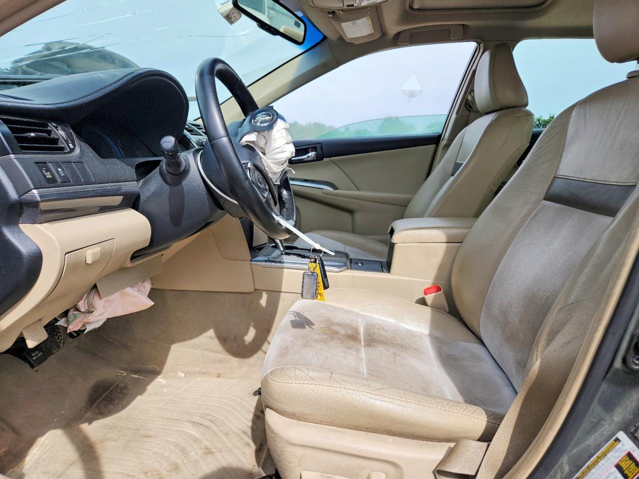 2012 TOYOTA CAMRY SOLA