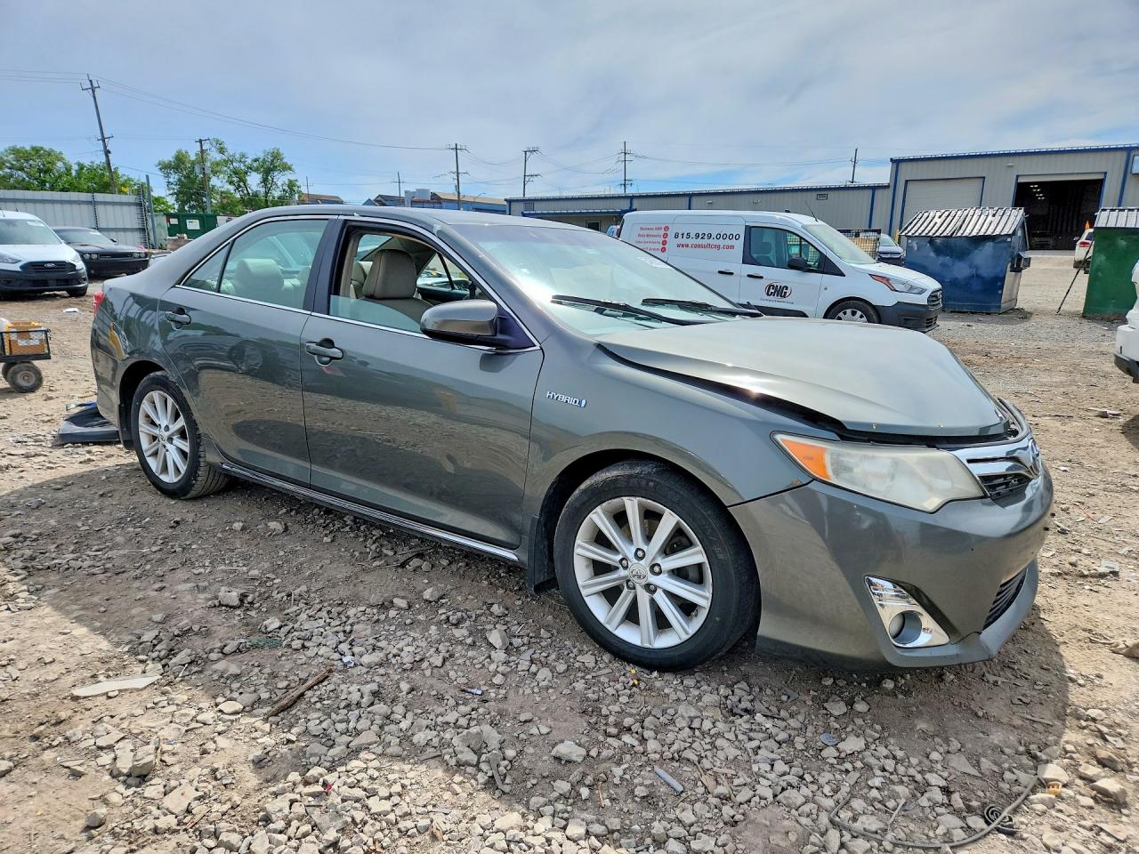 2012 TOYOTA CAMRY SOLA