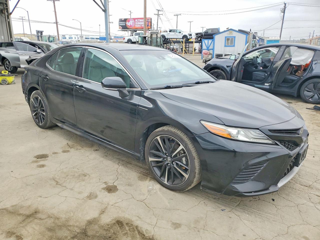 2018 TOYOTA CAMRY