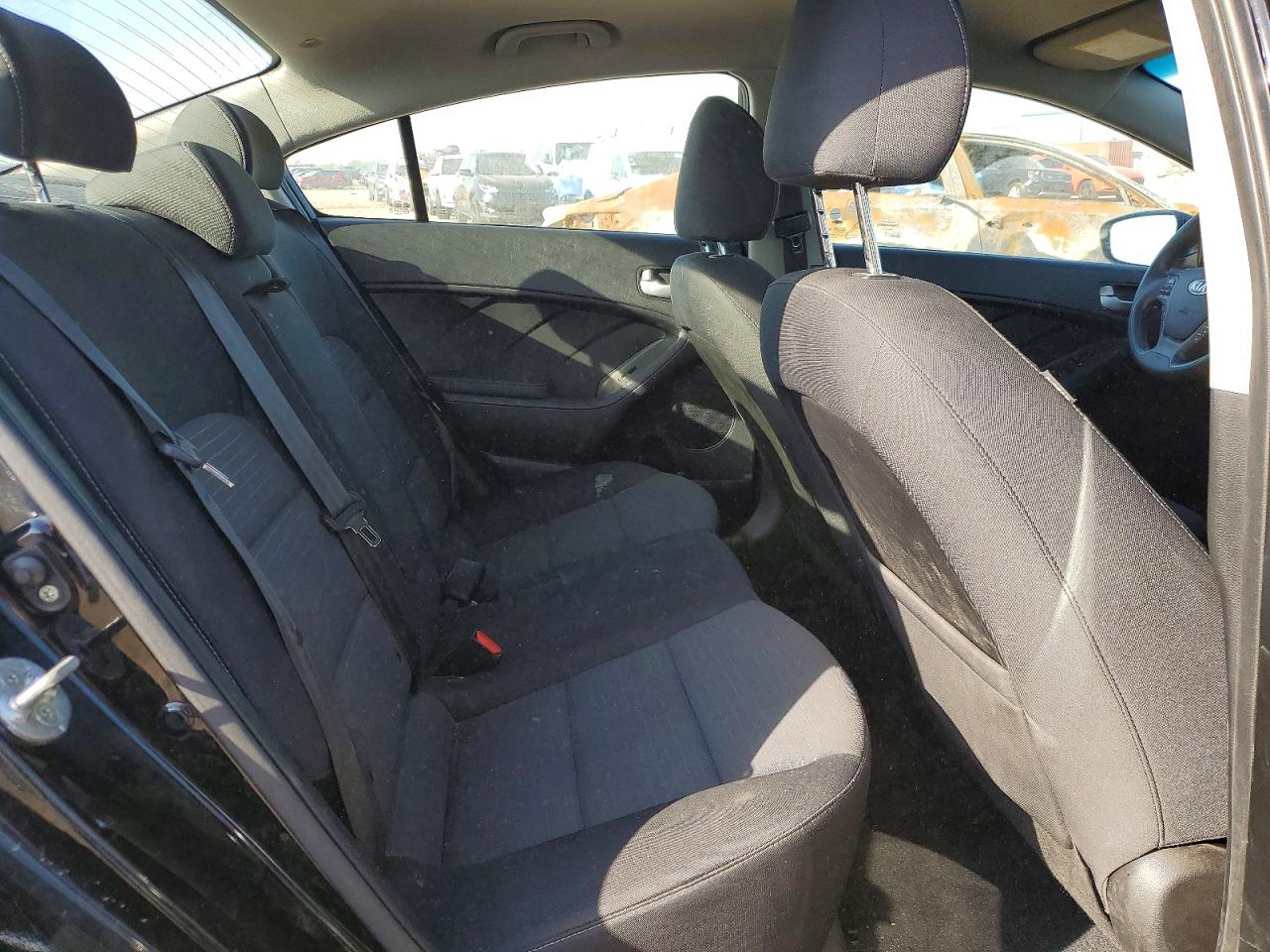 2017 KIA FORTE