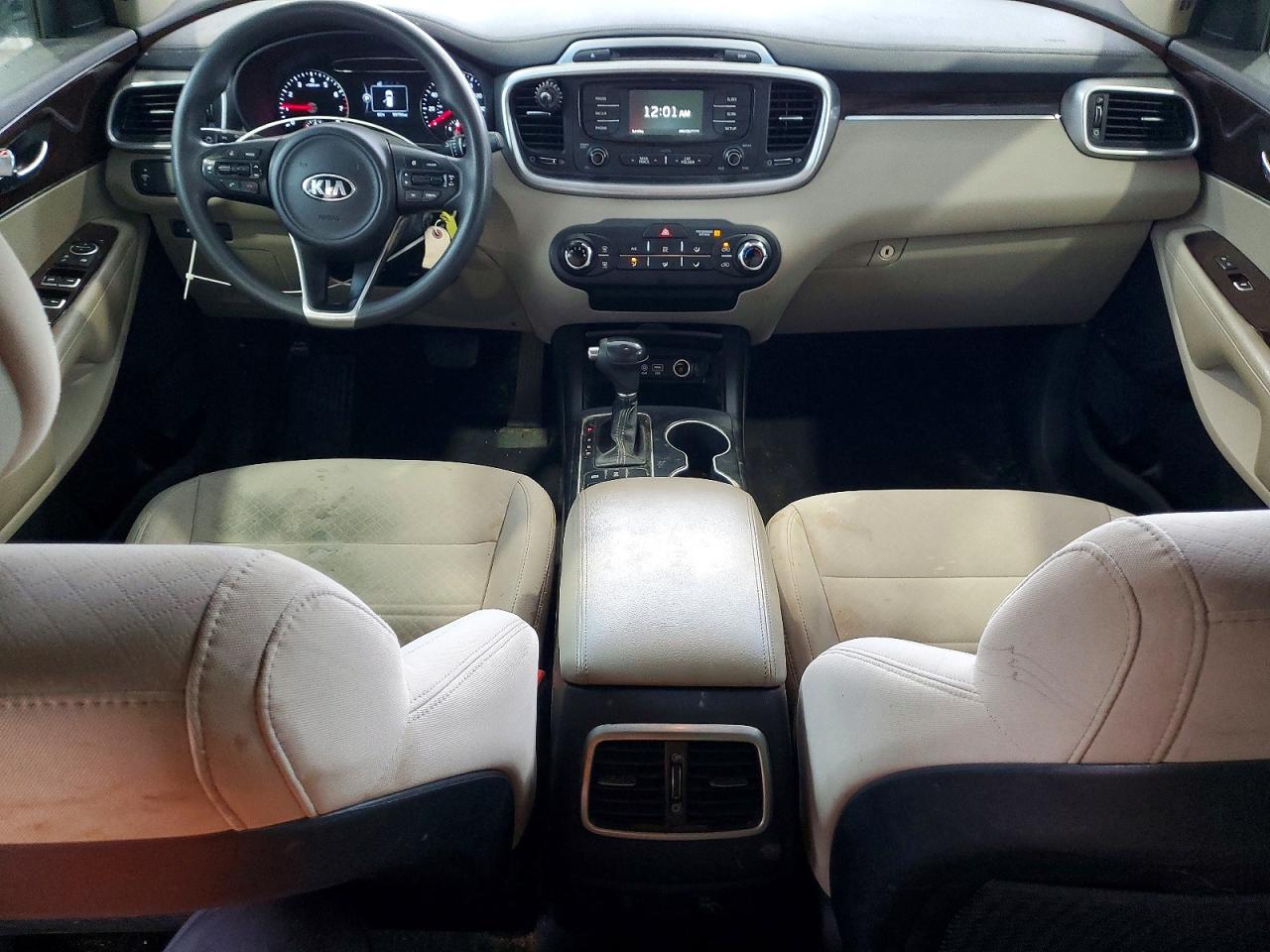 2017 KIA SORENTO