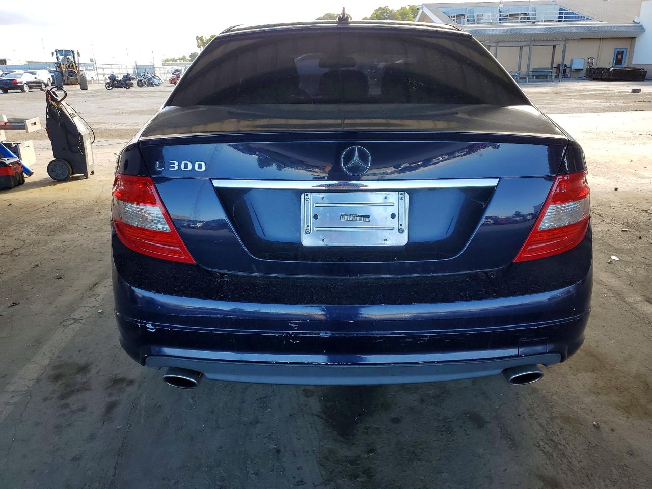 2011 MERCEDES-BENZ C-CLASS