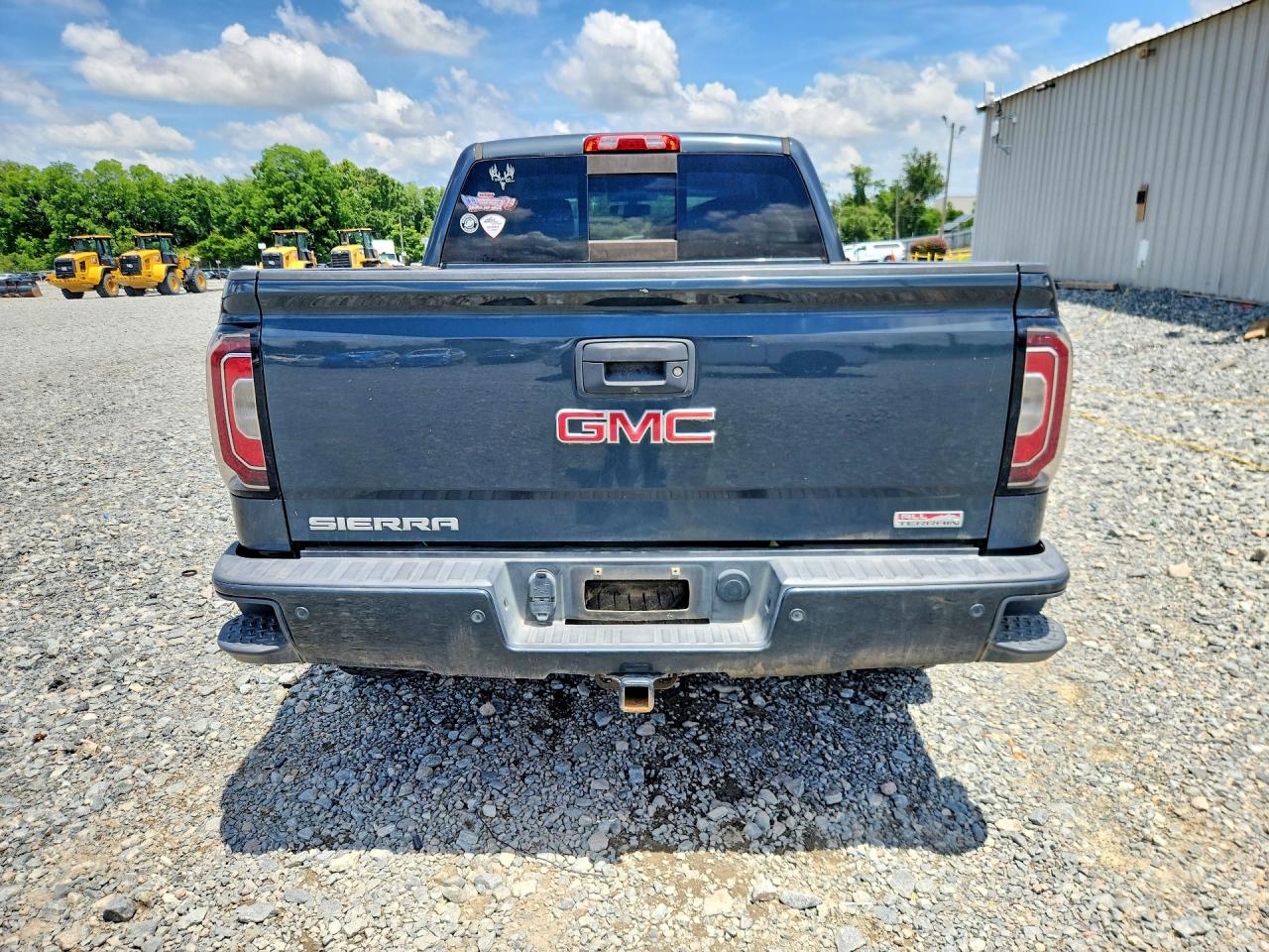 2017 GMC SIERRA