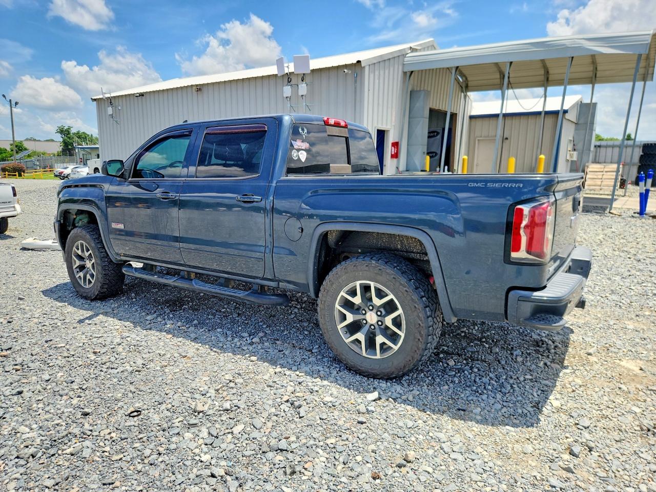 2017 GMC SIERRA
