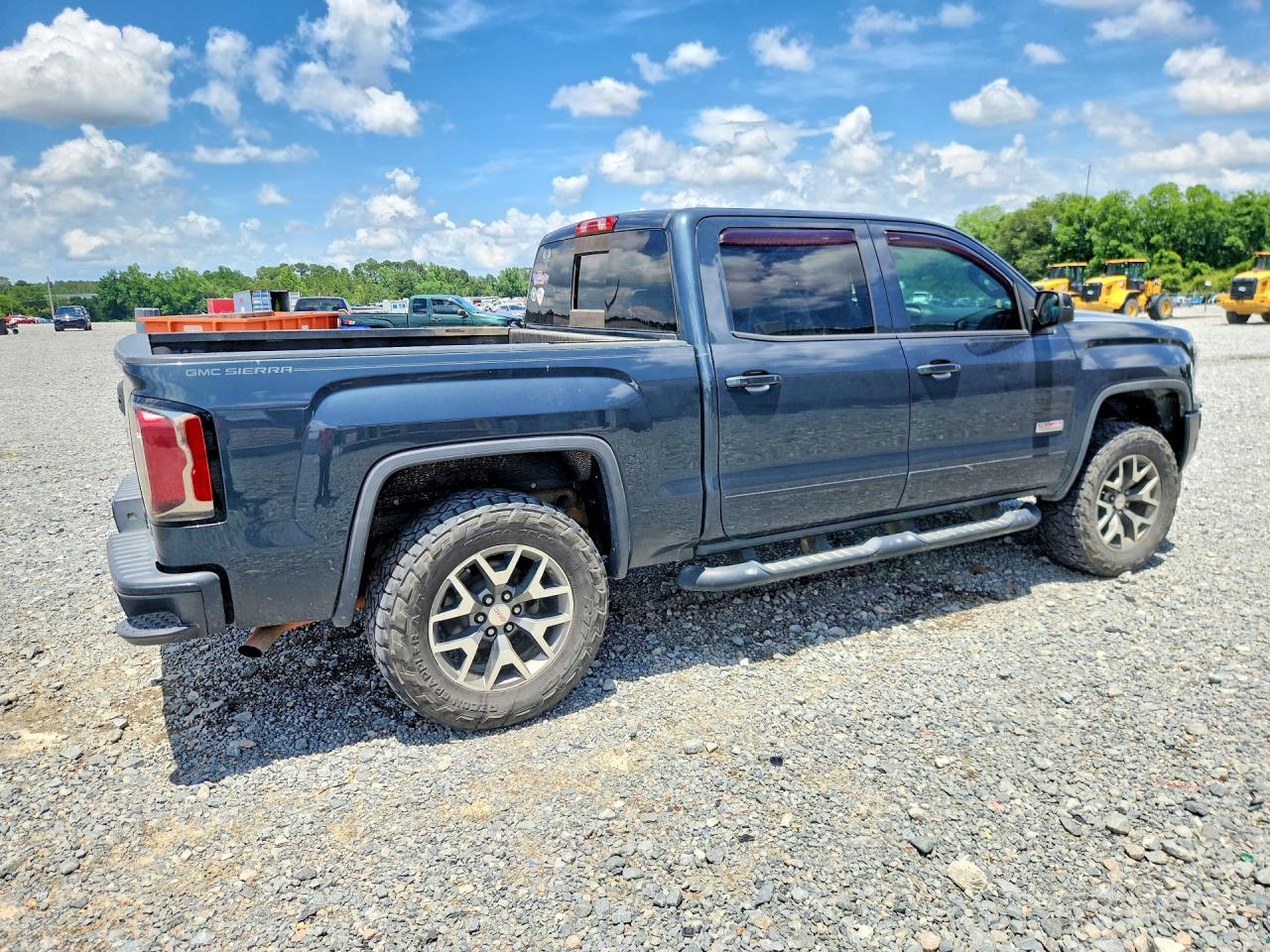2017 GMC SIERRA