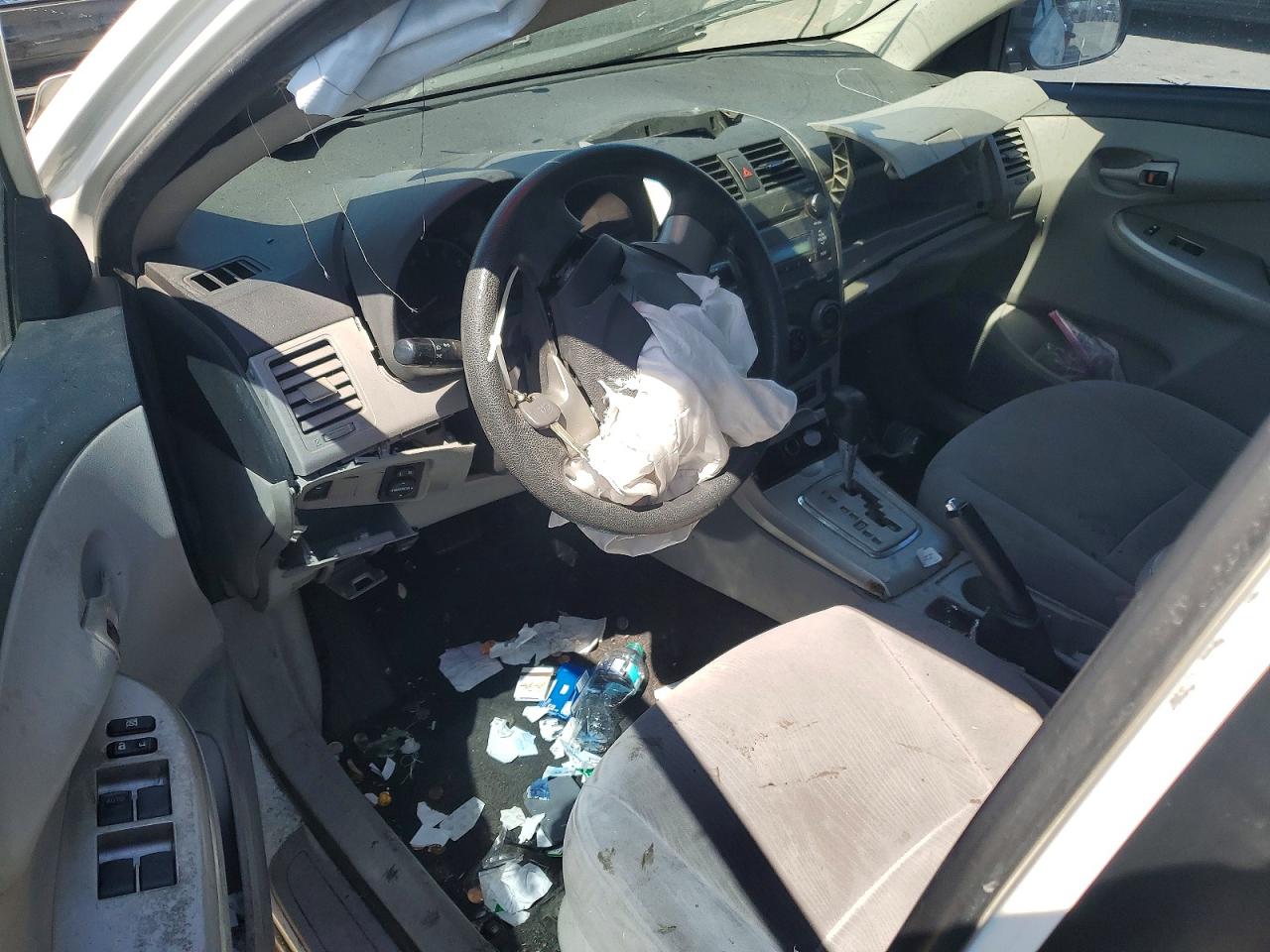 2011 TOYOTA COROLLA