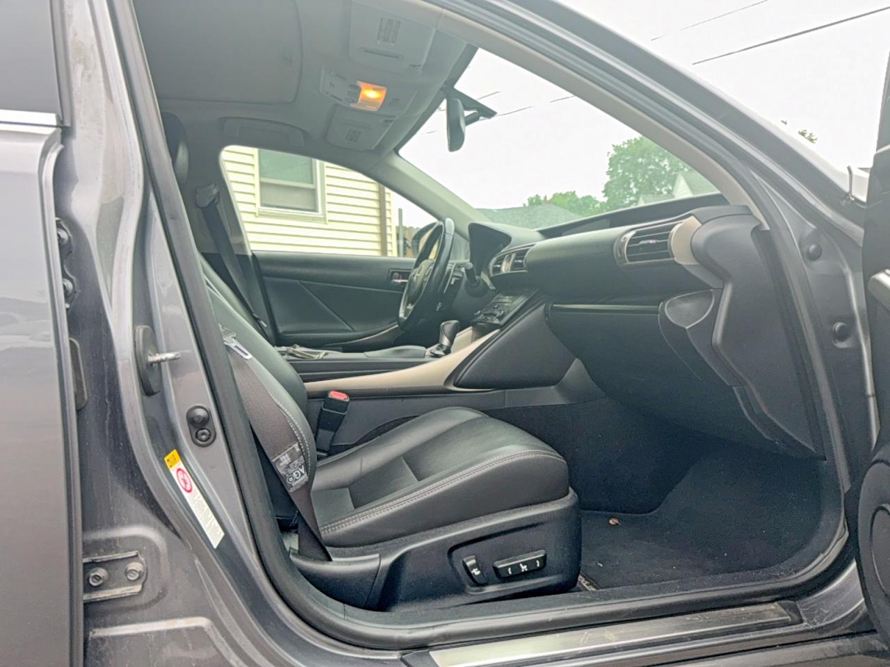 2014 LEXUS IS