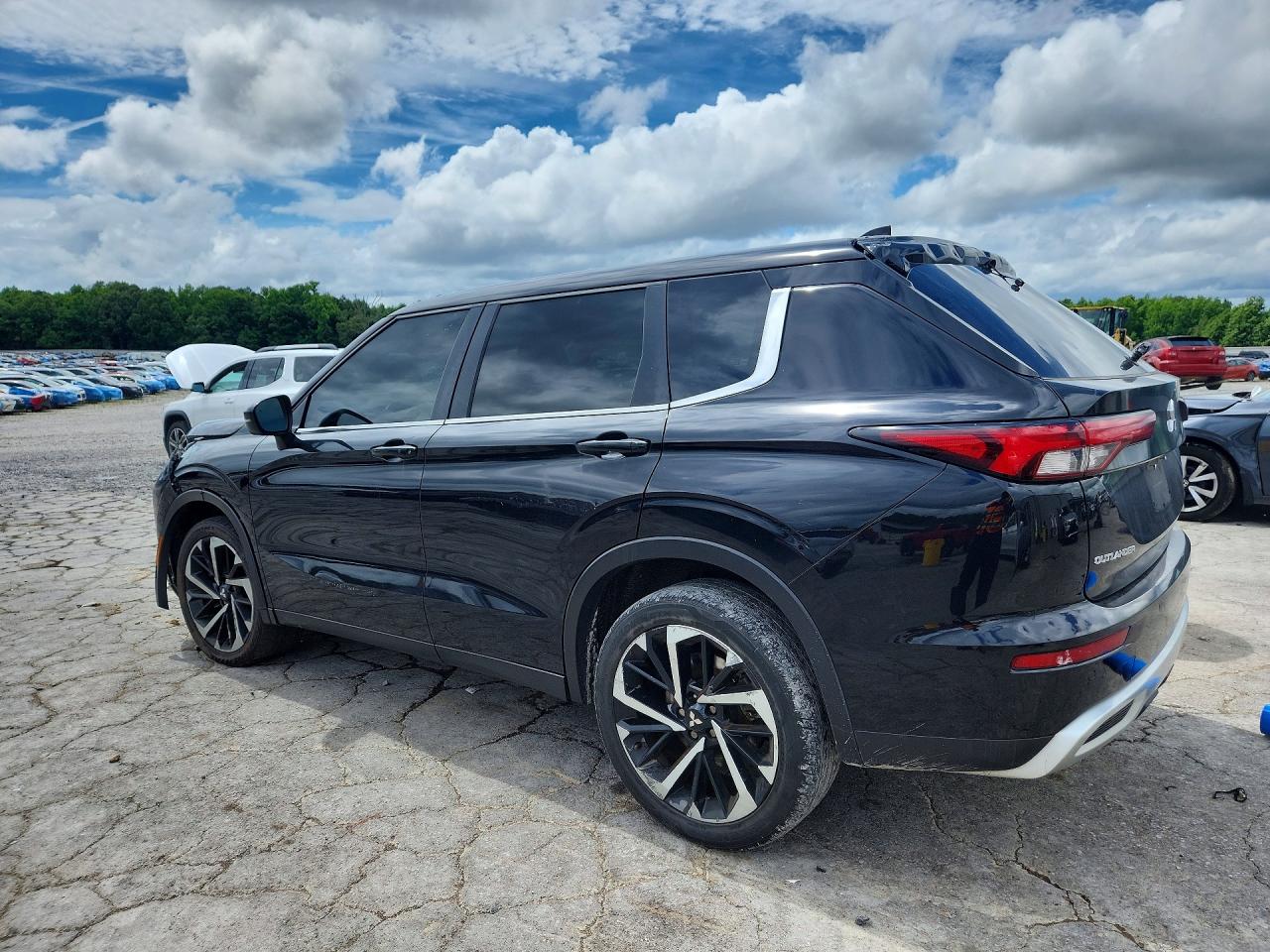 2022 MITSUBISHI OUTLANDER