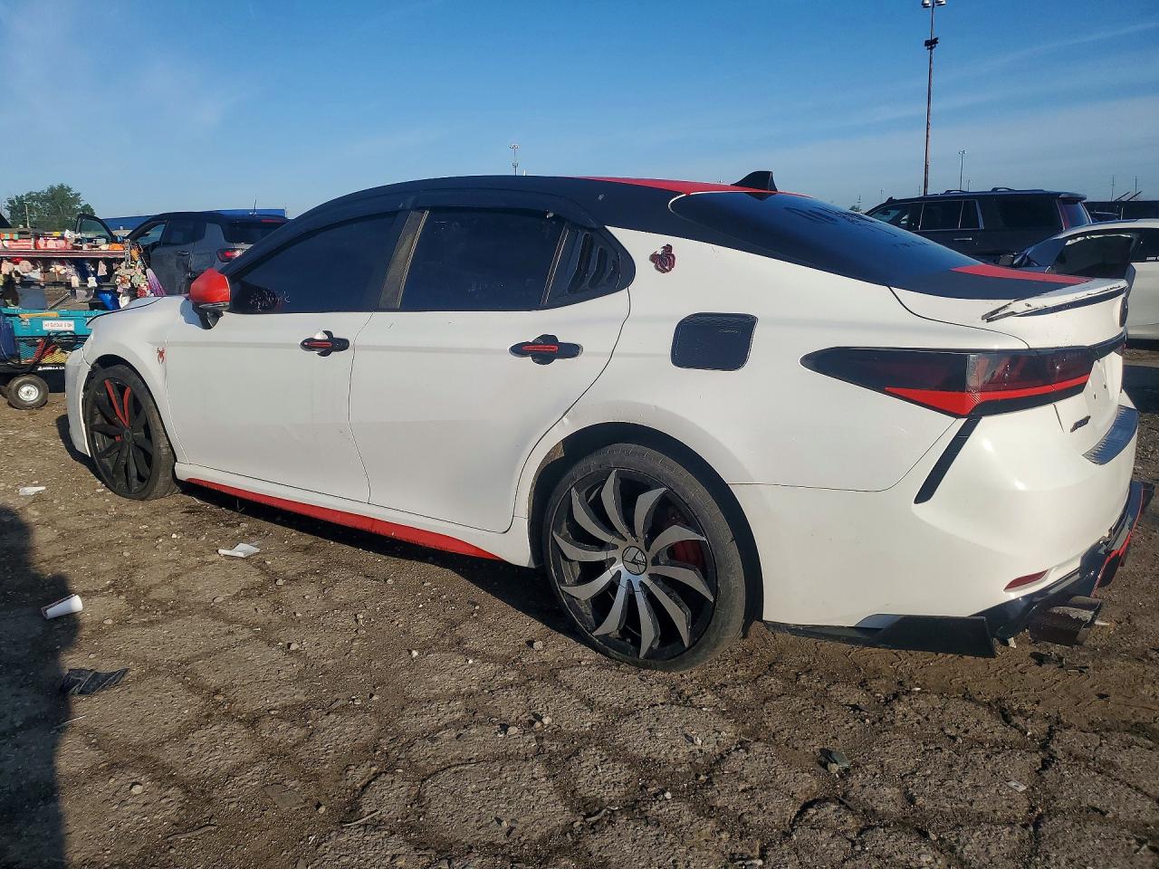 2018 TOYOTA CAMRY