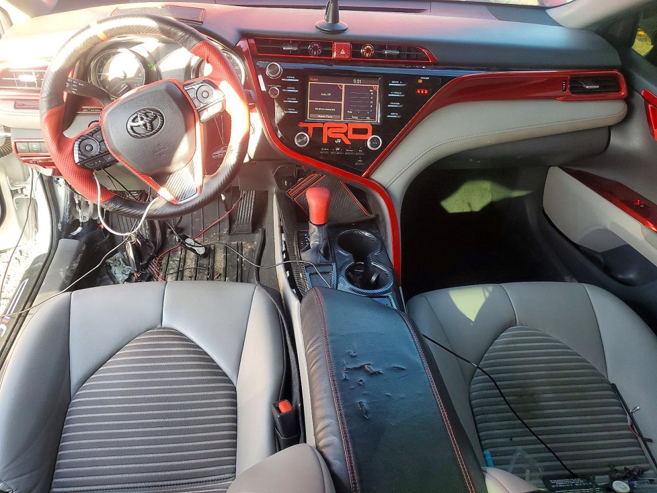 2018 TOYOTA CAMRY