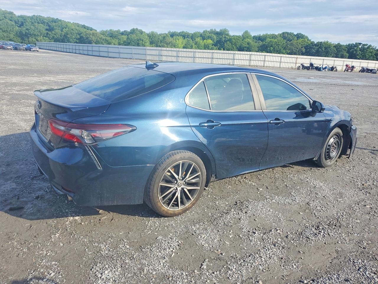 2021 TOYOTA CAMRY