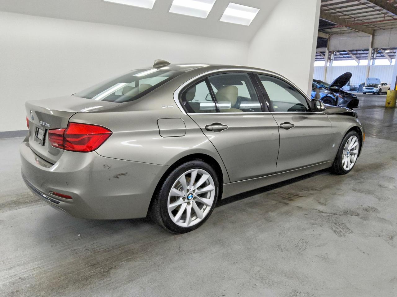 2018 BMW 3 SERIES