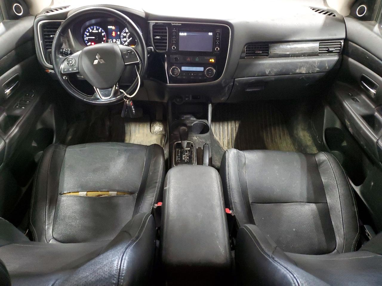 2016 MITSUBISHI OUTLANDER