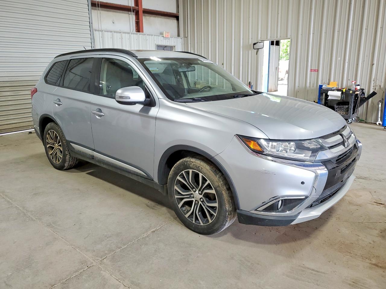 2016 MITSUBISHI OUTLANDER