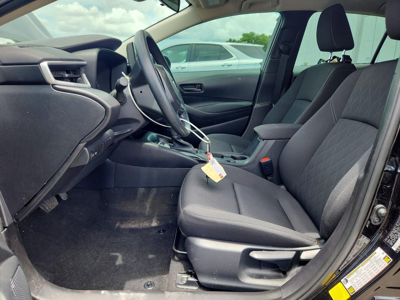 2025 TOYOTA COROLLA