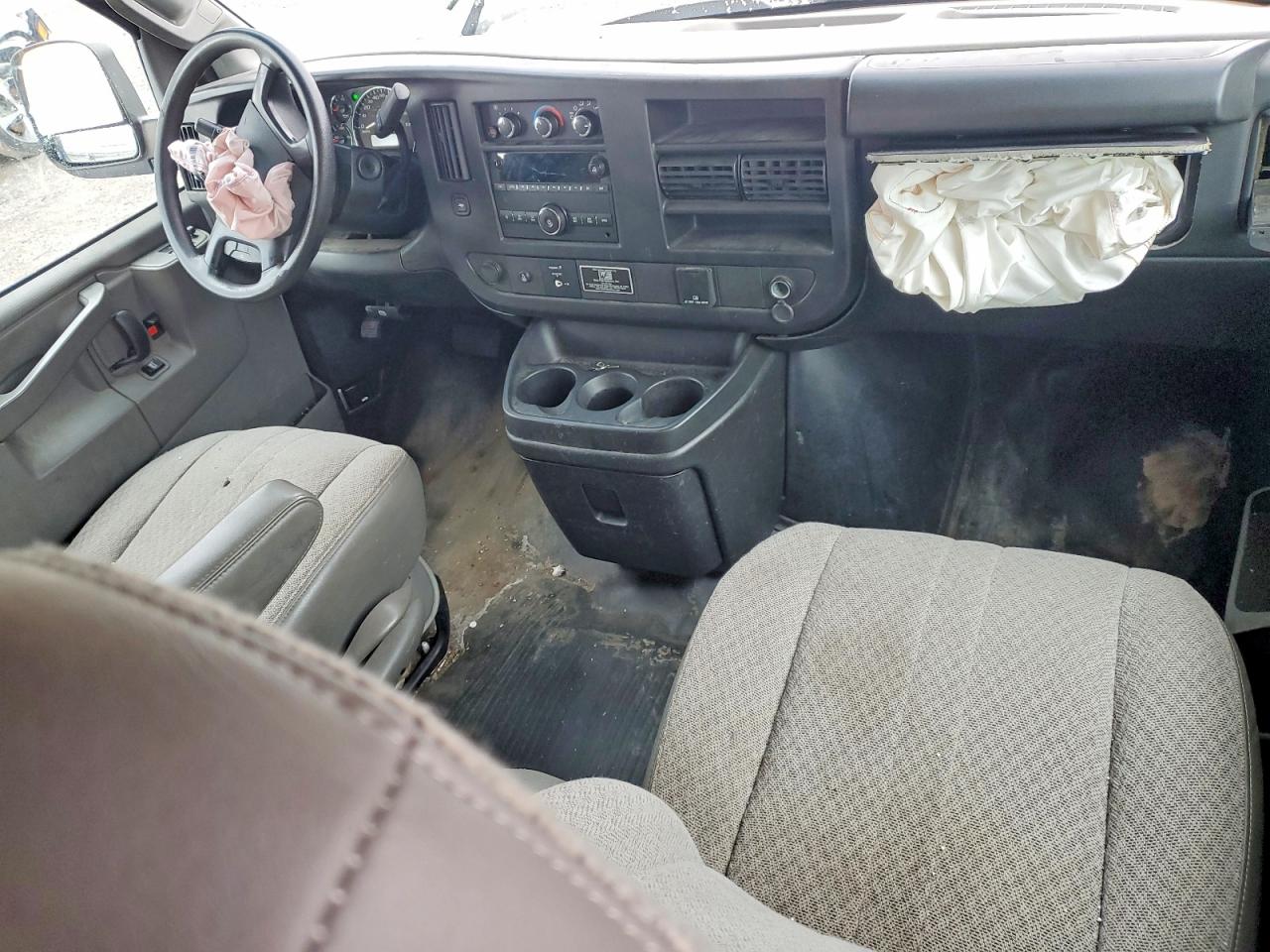 2016 CHEVROLET EXPRESS