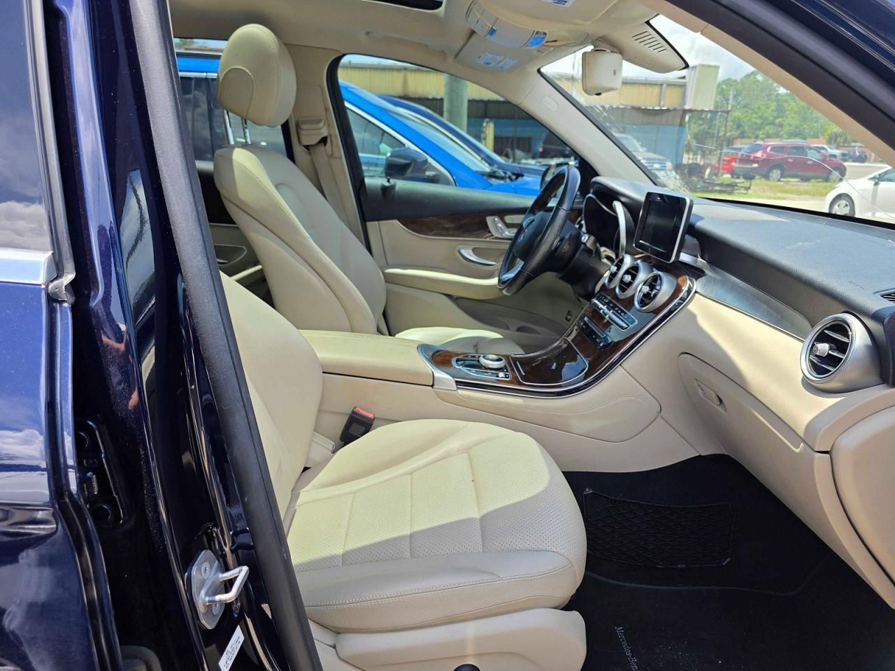 2019 MERCEDES-BENZ GLC-CLASS