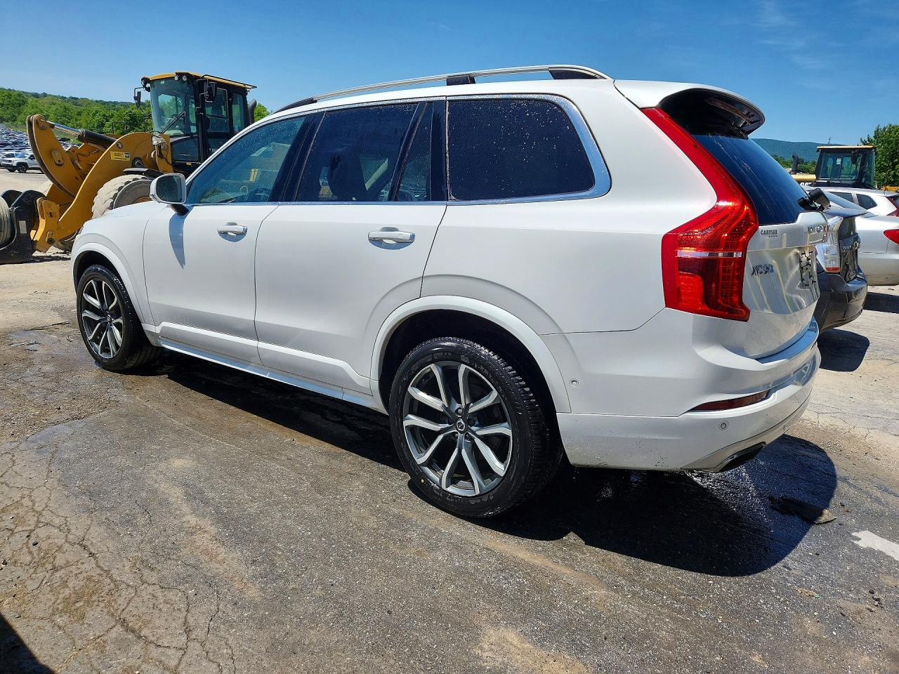 2019 VOLVO XC90