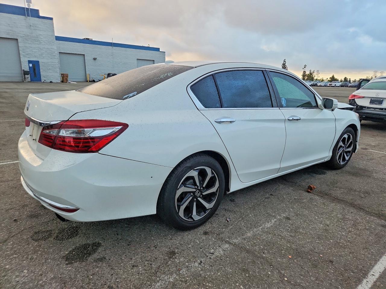 2017 HONDA ACCORD