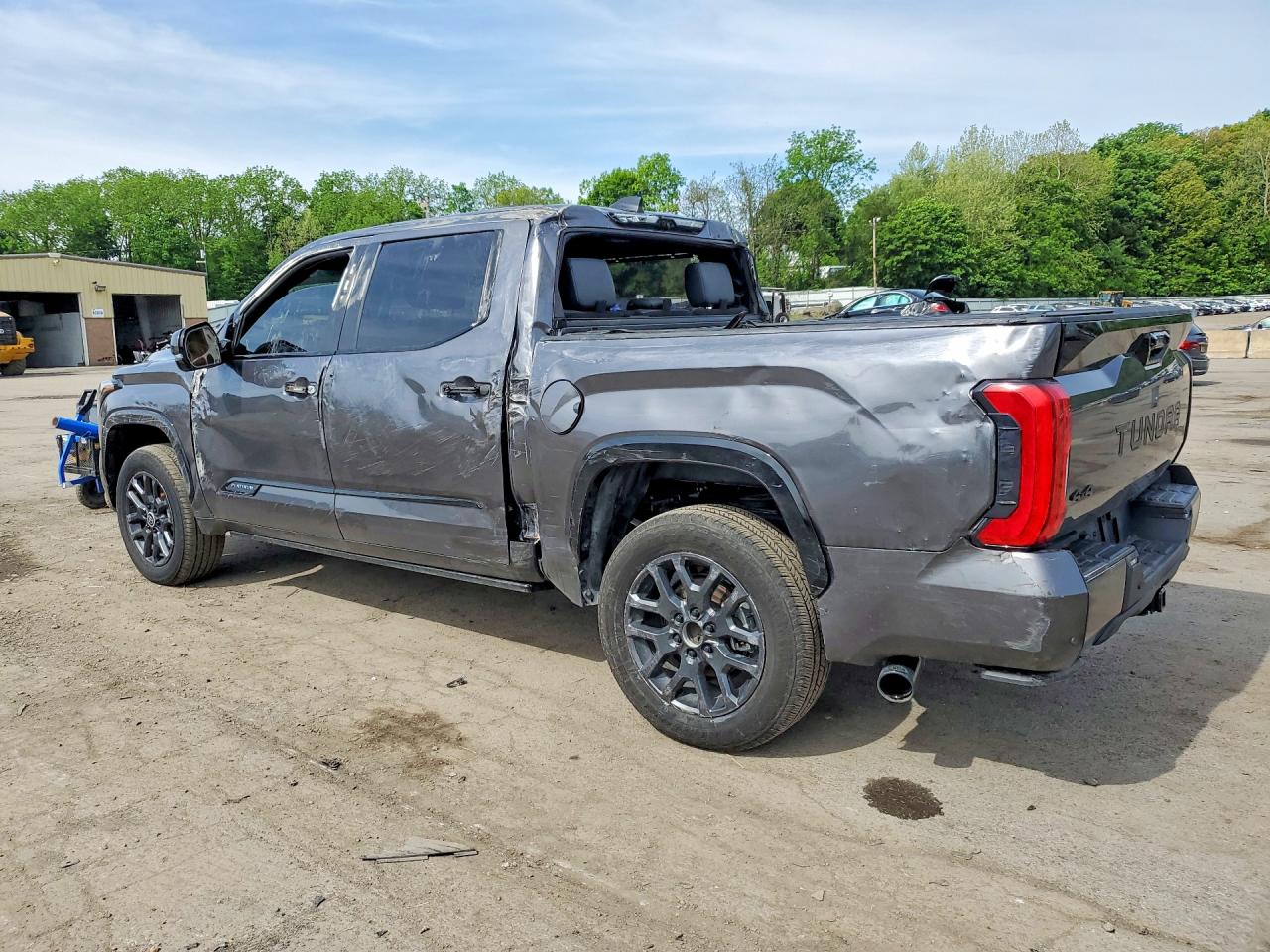 2024 TOYOTA TUNDRA