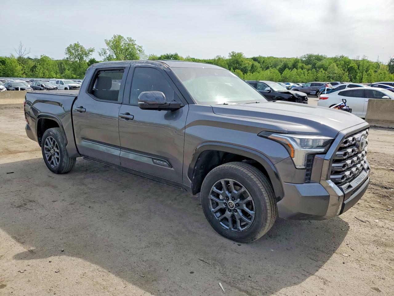 2024 TOYOTA TUNDRA