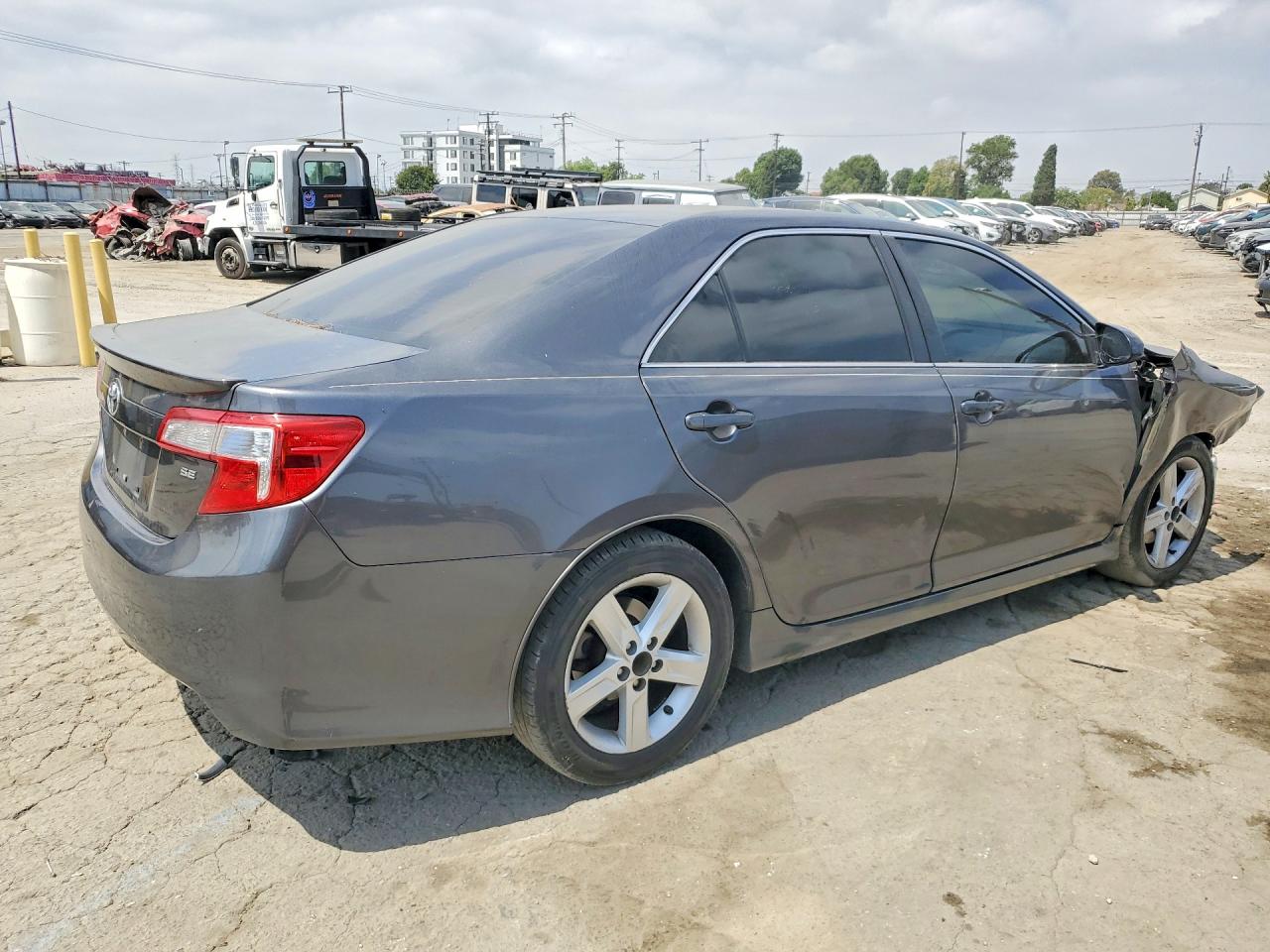 2013 TOYOTA CAMRY