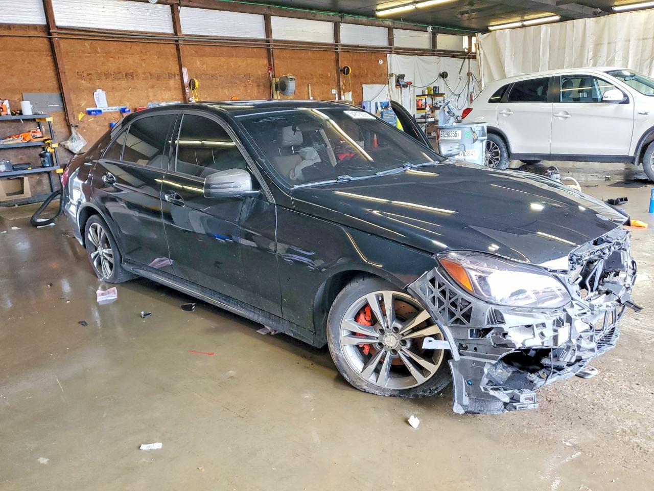 2016 MERCEDES-BENZ E-CLASS