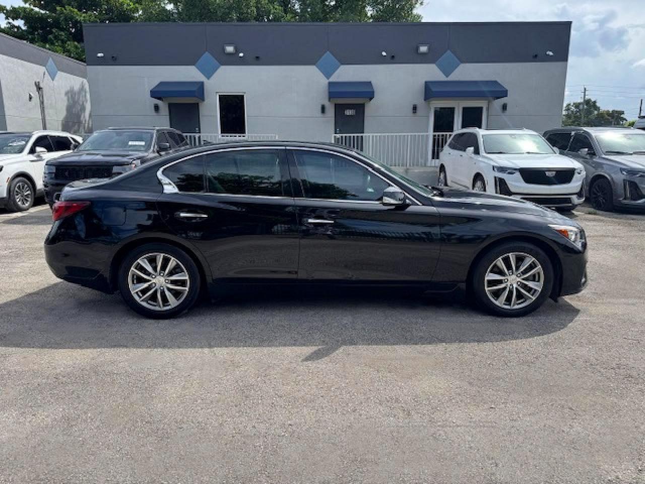 2021 INFINITI Q50