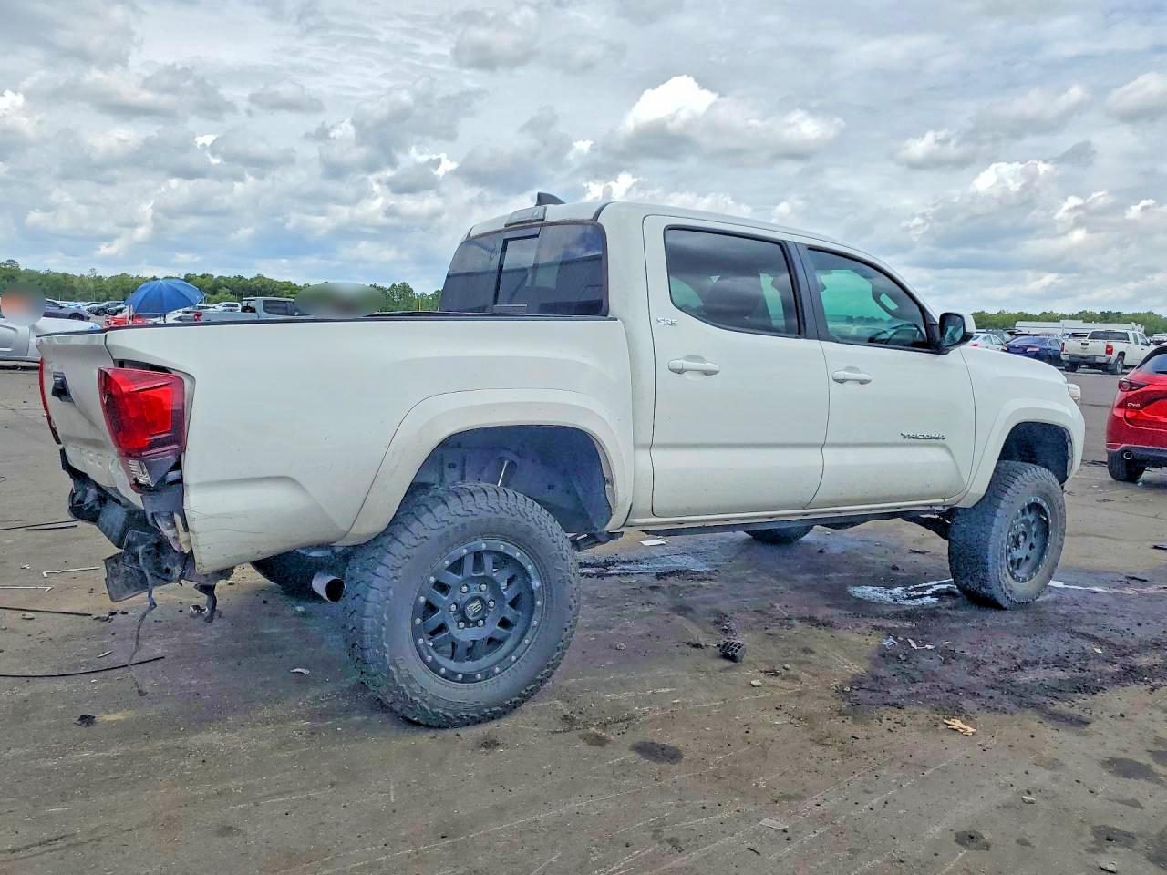 2020 TOYOTA TACOMA