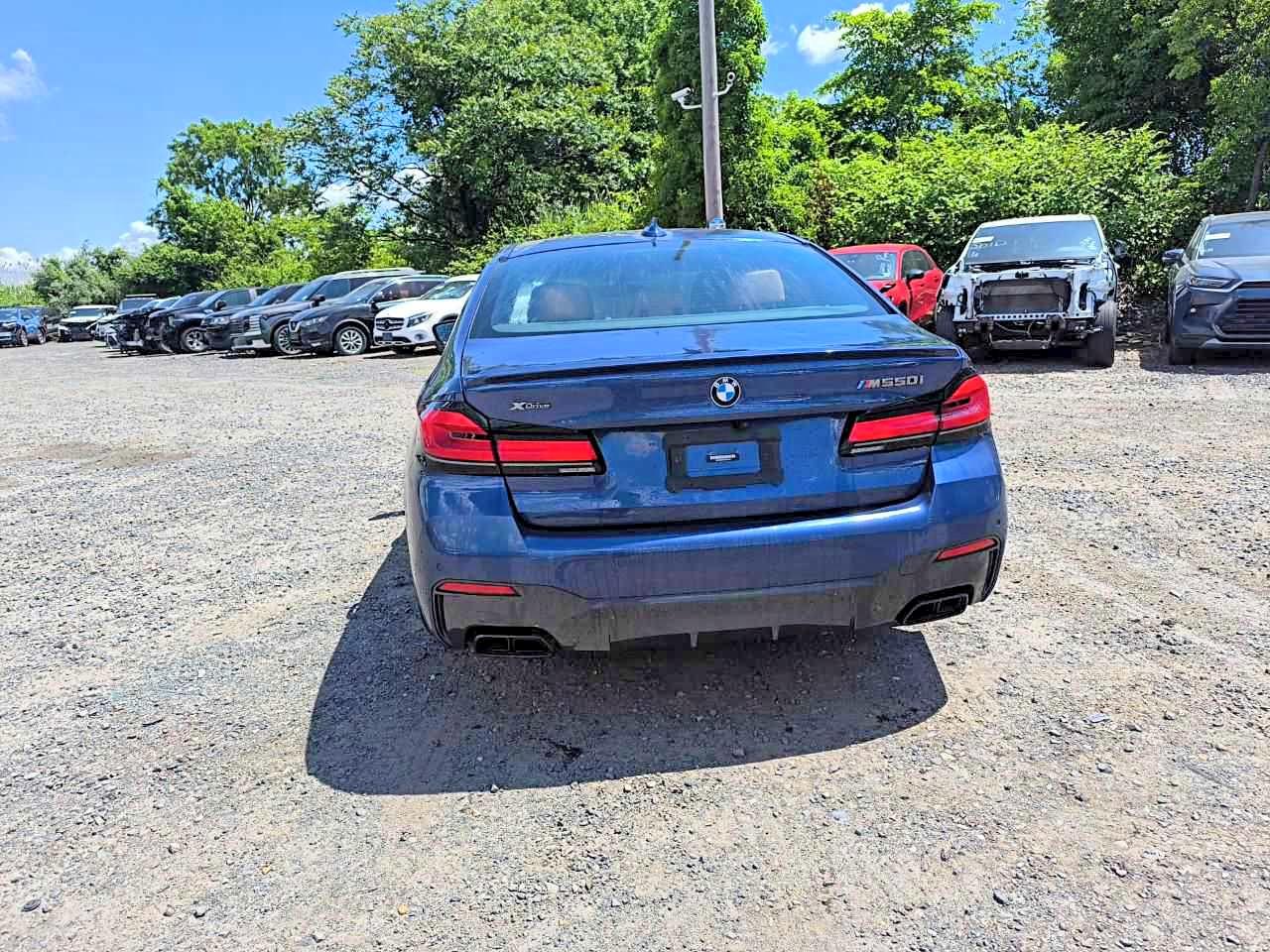 2023 BMW M5