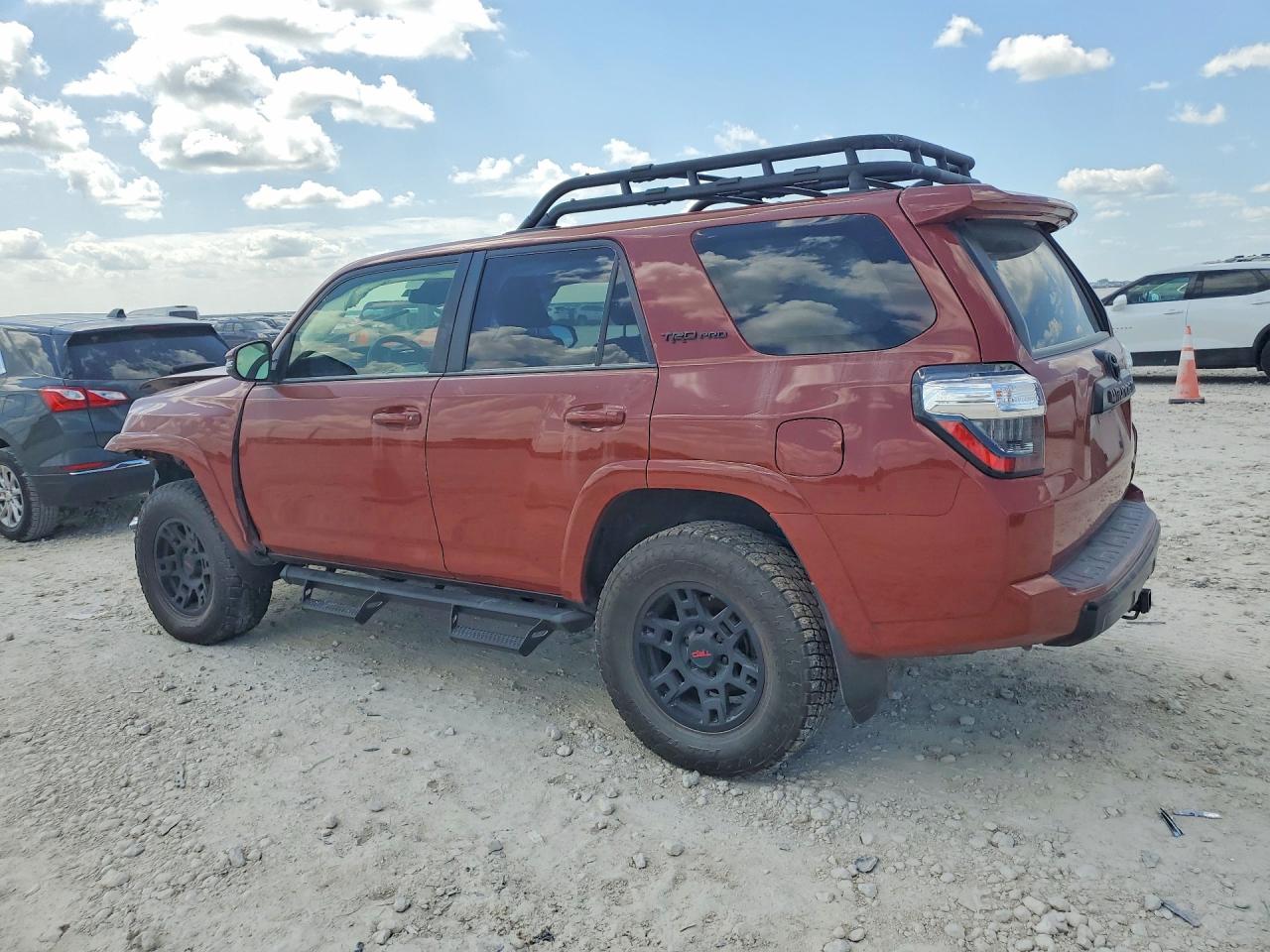 2024 TOYOTA 4RUNNER