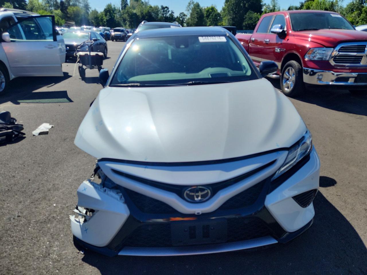 2020 TOYOTA CAMRY