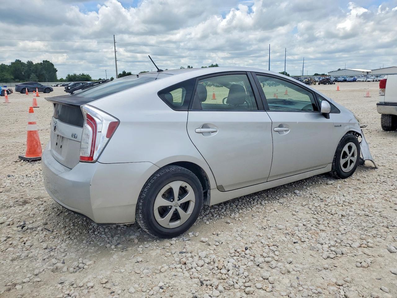 2013 TOYOTA PRIUS