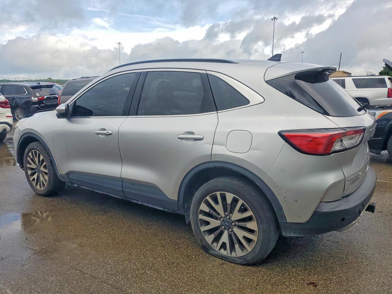 2020 FORD ESCAPE