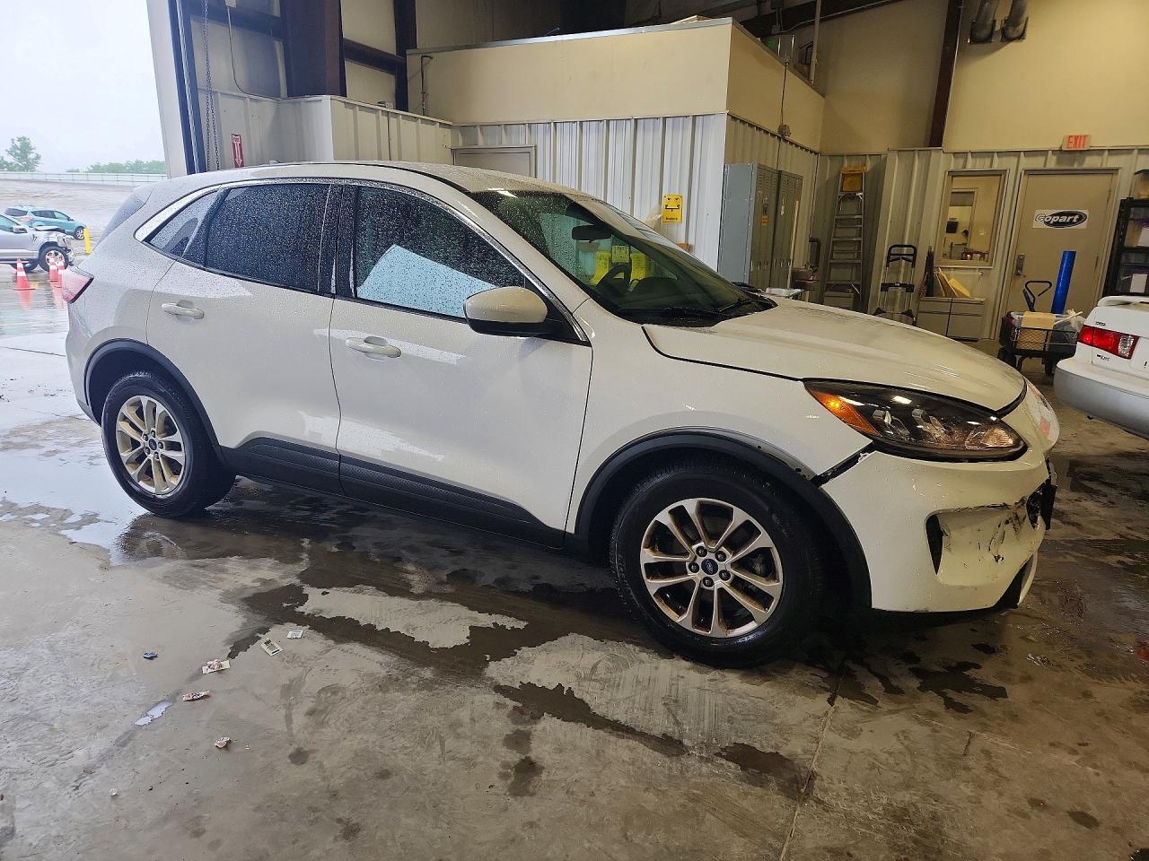 2021 FORD ESCAPE
