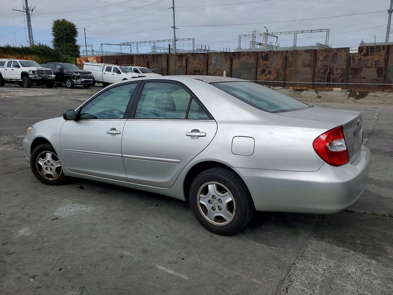 2002 TOYOTA CAMRY
