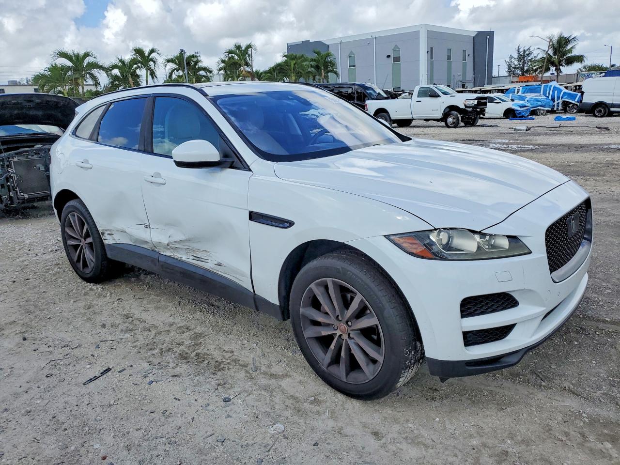 2019 JAGUAR F-PACE