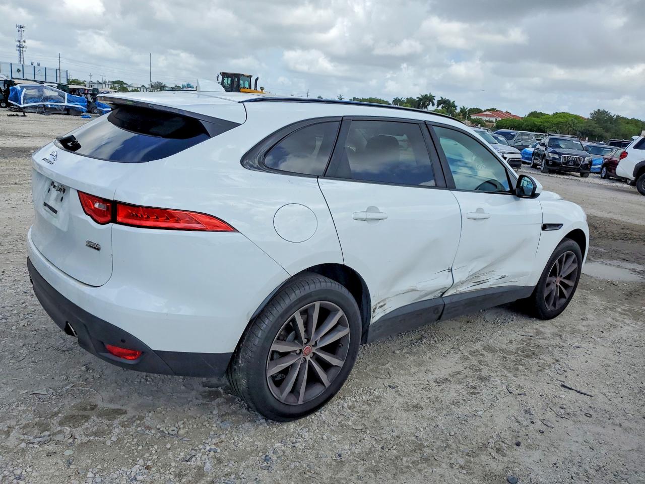 2019 JAGUAR F-PACE