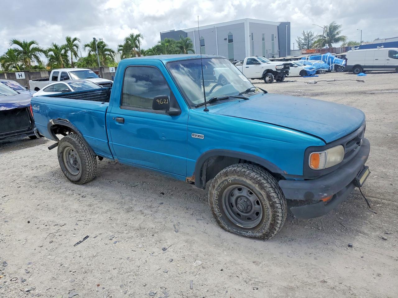 1995 MAZDA B2300