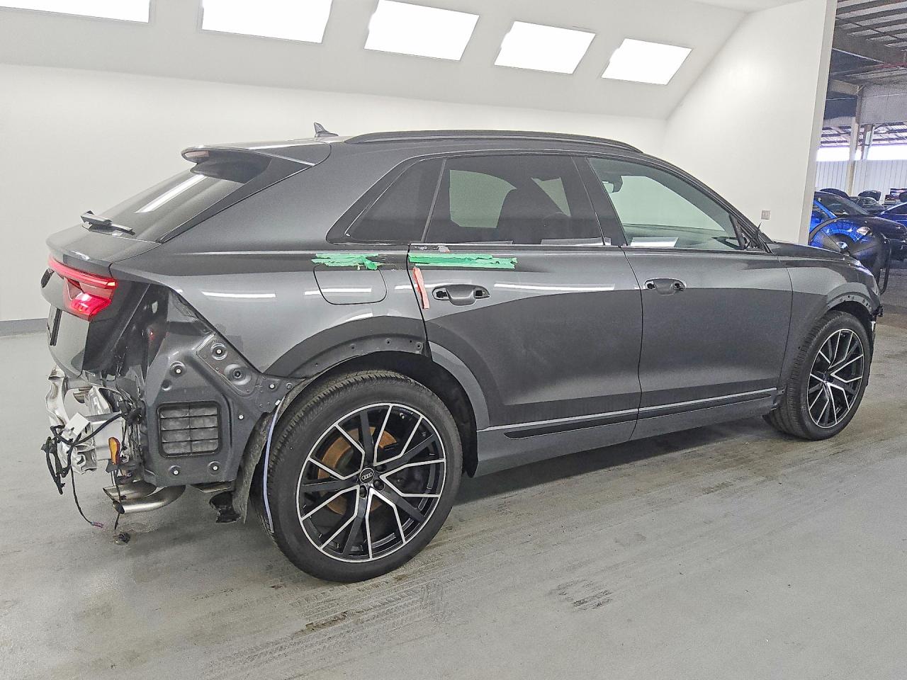 2023 AUDI SQ8