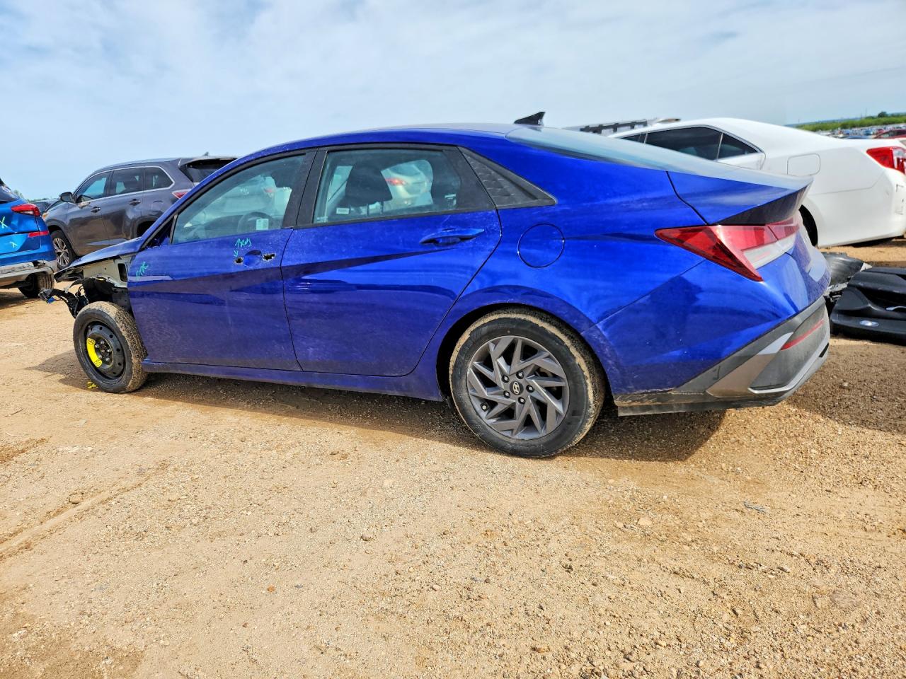 2024 HYUNDAI ELANTRA