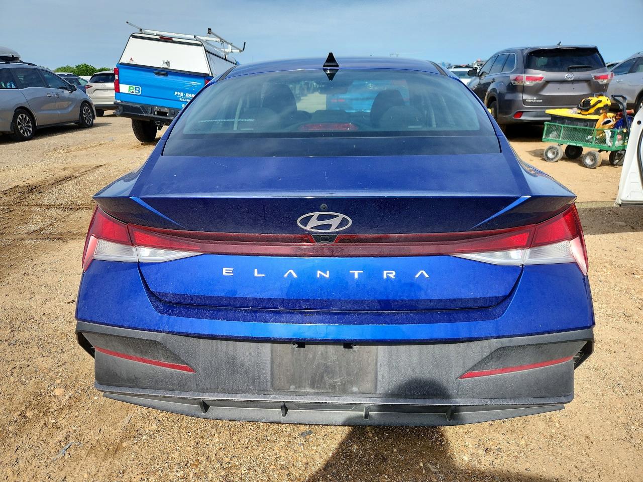 2024 HYUNDAI ELANTRA