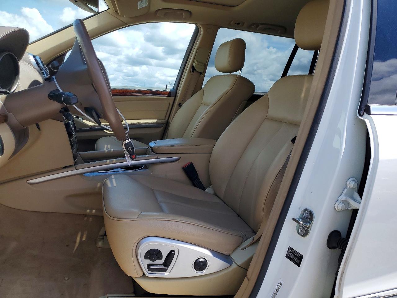 2010 MERCEDES-BENZ GL-CLASS