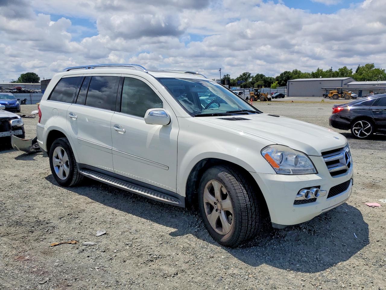 2010 MERCEDES-BENZ GL-CLASS